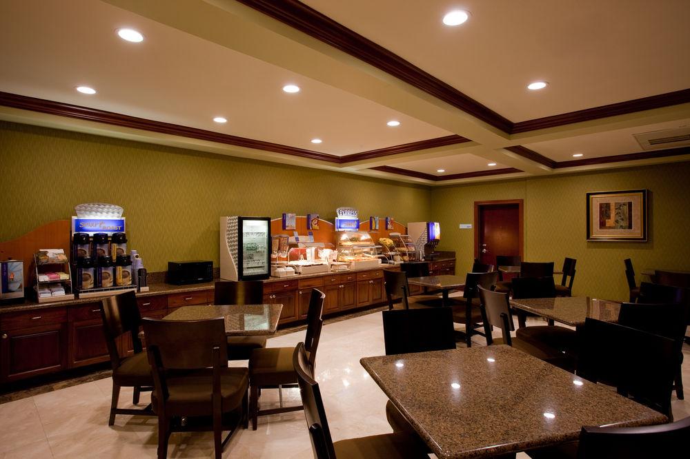 Holiday Inn Express Hotel & Suites Woodland Hills By Ihg Los Angeles Exterior photo