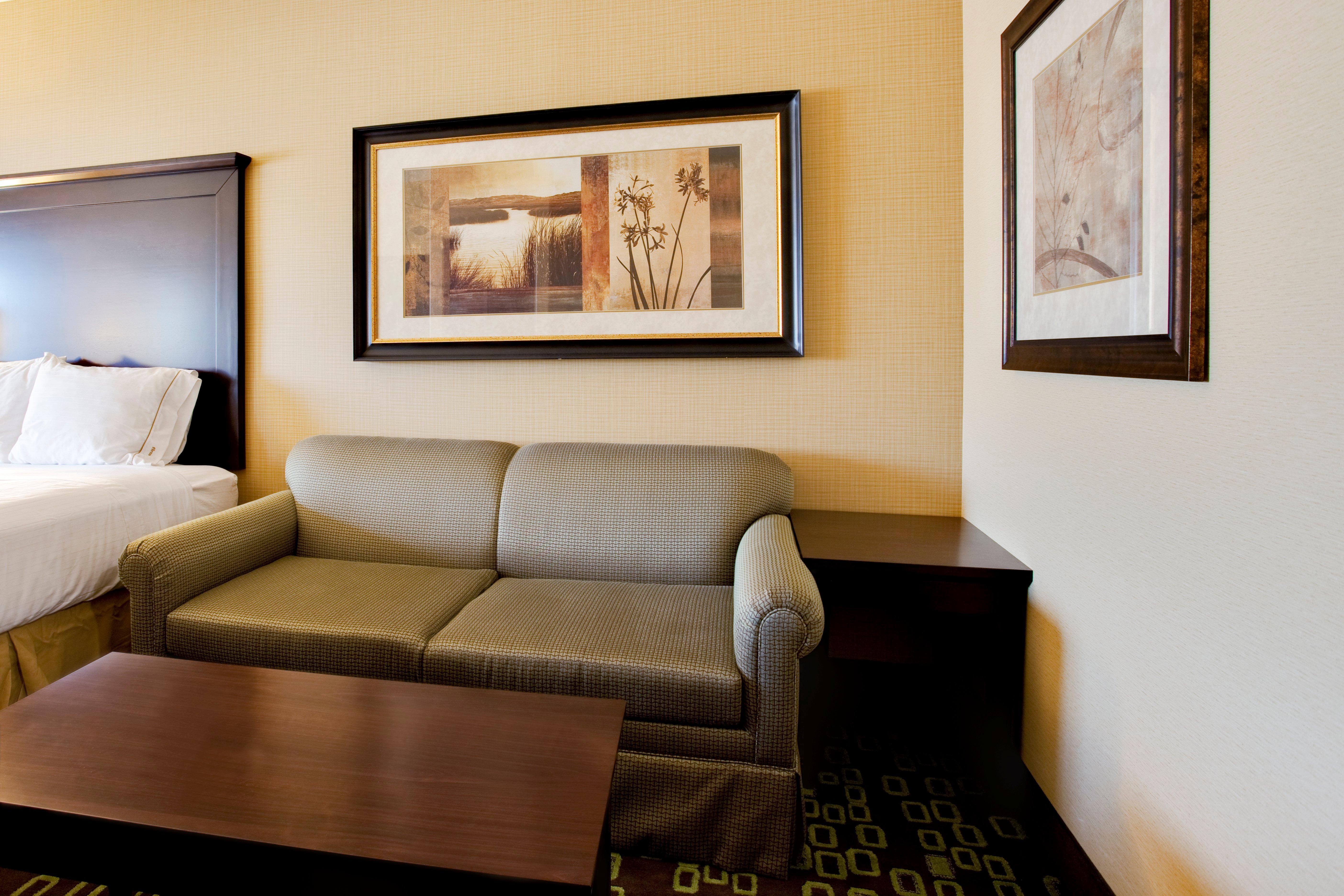 Holiday Inn Express Hotel & Suites Woodland Hills By Ihg Los Angeles Exterior photo