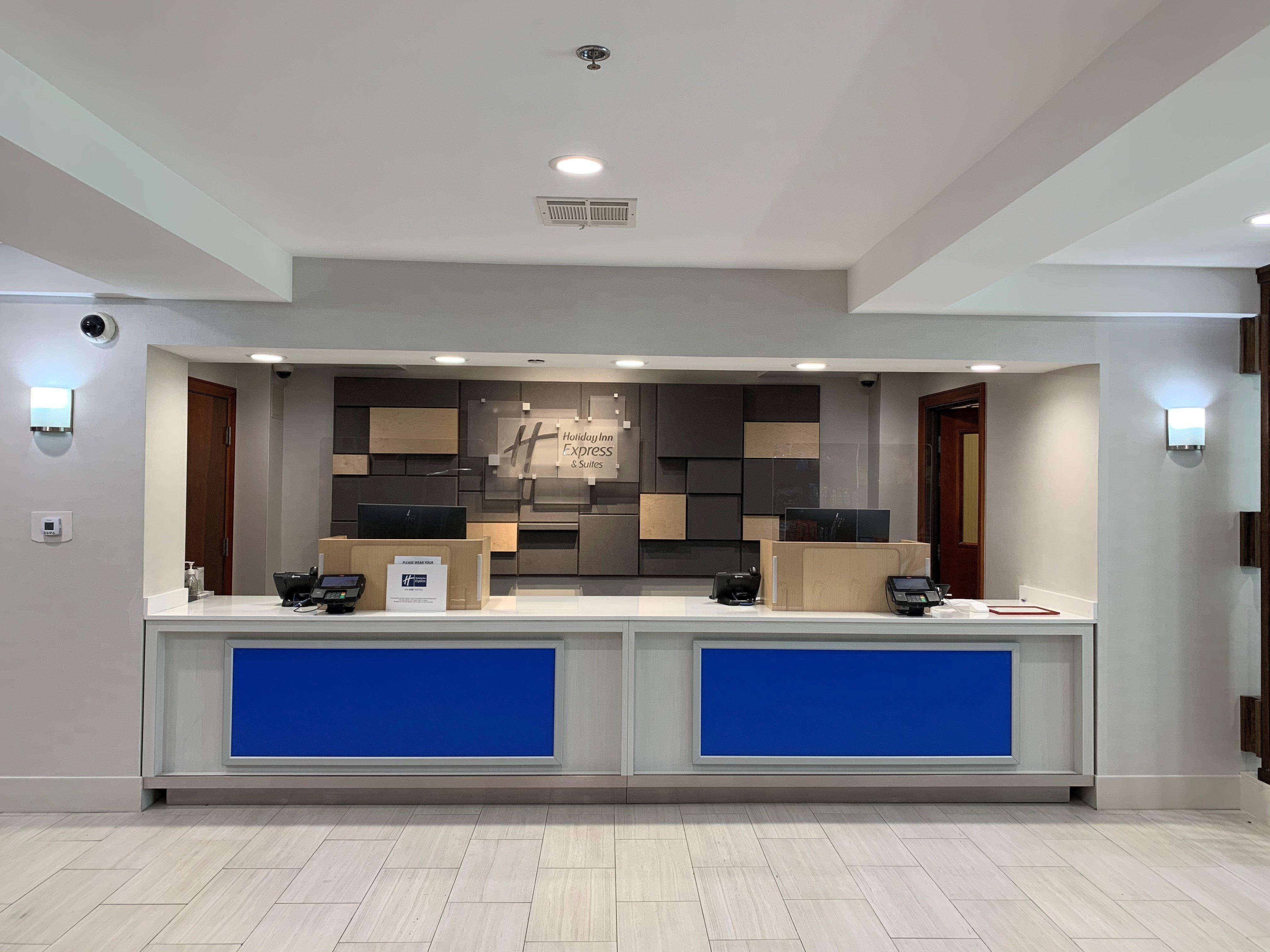 Holiday Inn Express Hotel & Suites Woodland Hills By Ihg Los Angeles Exterior photo